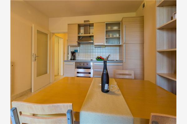 Apartment A5, for 6 persons