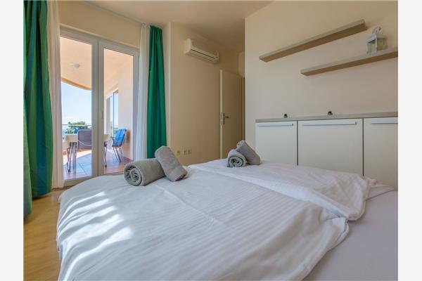 Apartment A6, for 6 persons