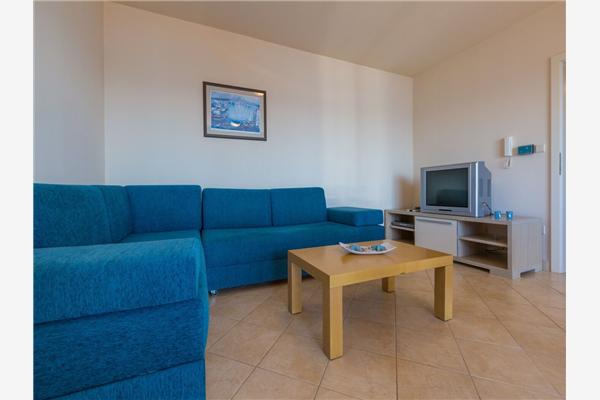 Apartment A6, for 6 persons