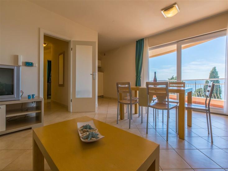 Apartment A6, for 6 persons