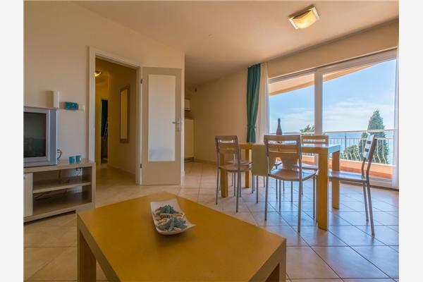 Apartment A6, for 6 persons