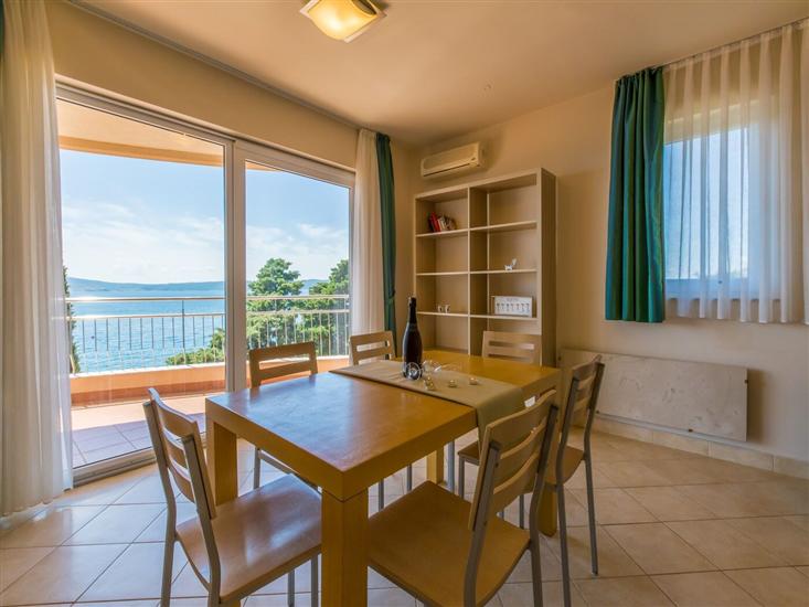 Apartment A6, for 6 persons