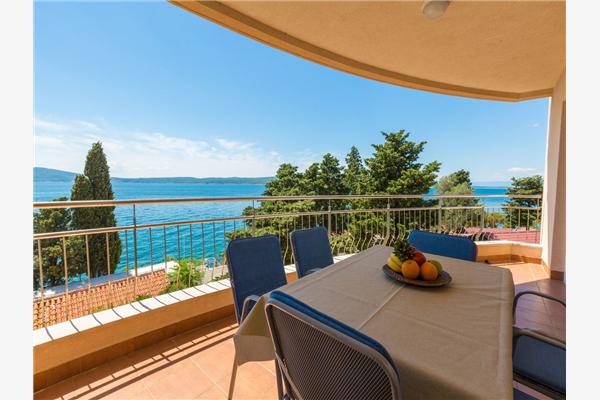 Apartment A6, for 6 persons