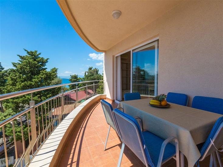 Apartment A6, for 6 persons