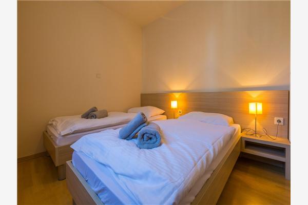 Apartment A7, for 6 persons