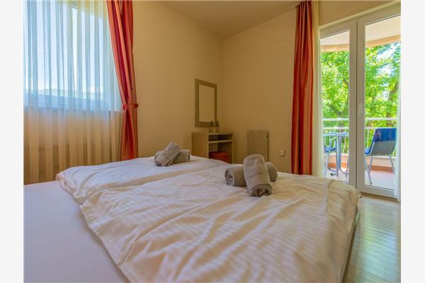 Apartment A7, for 6 persons