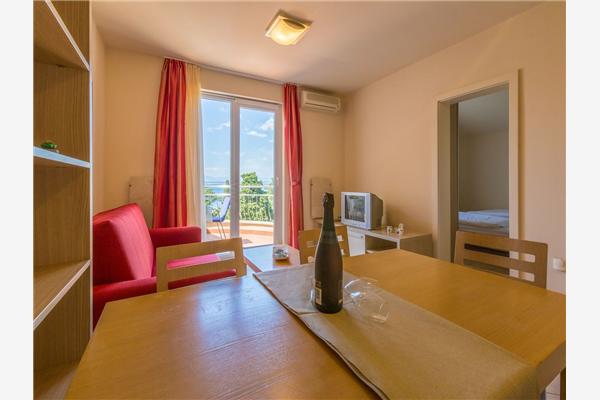 Apartment A7, for 6 persons