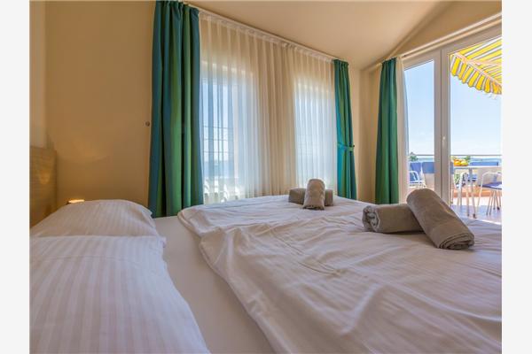 Apartment A8, for 6 persons