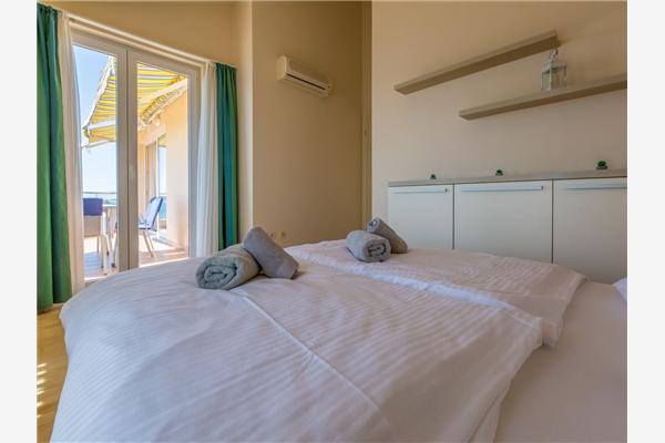 Apartment A8, for 6 persons