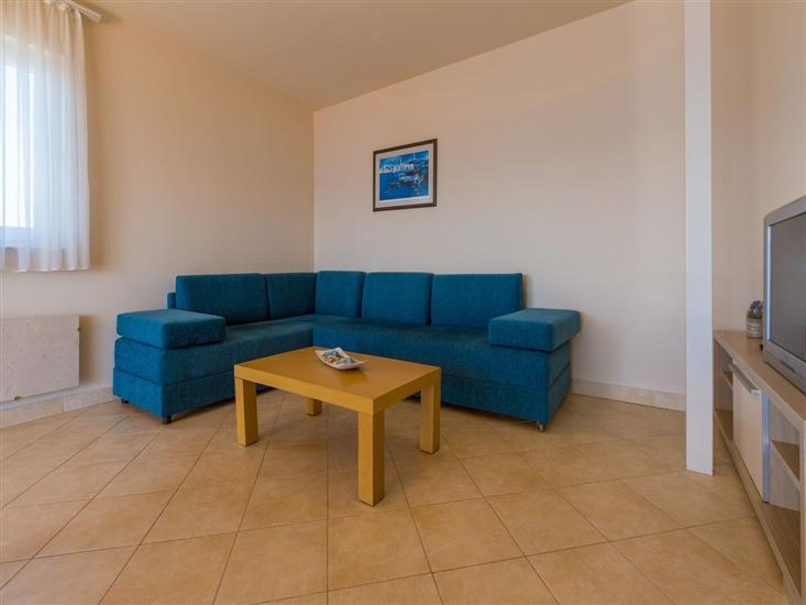 Apartment A8, for 6 persons