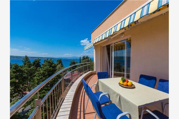 Apartment A8, for 6 persons