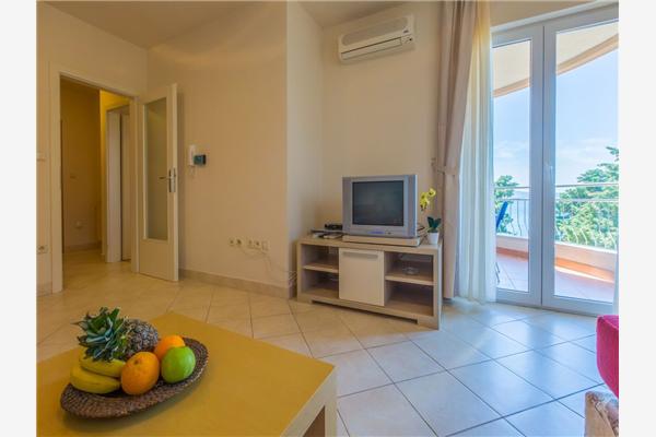 Apartment A11, for 4 persons