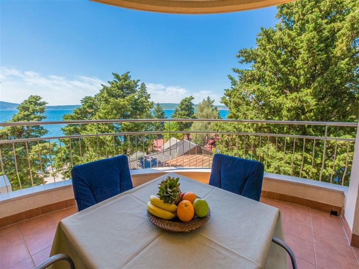 Apartment A11, for 4 persons