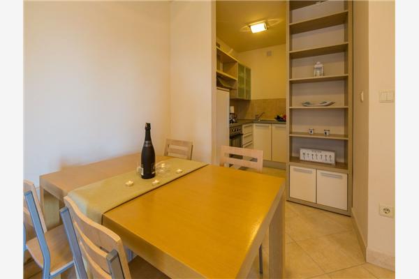 Apartment A12, for 4 persons