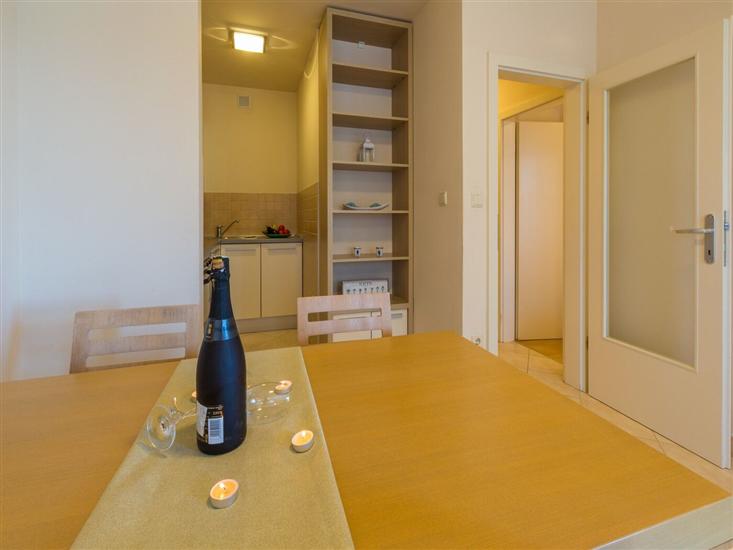 Apartment A12, for 4 persons