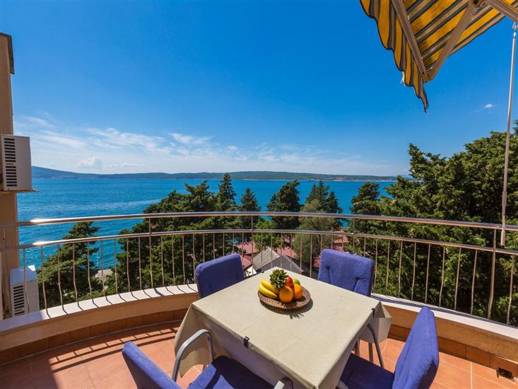 Apartment A12, for 4 persons