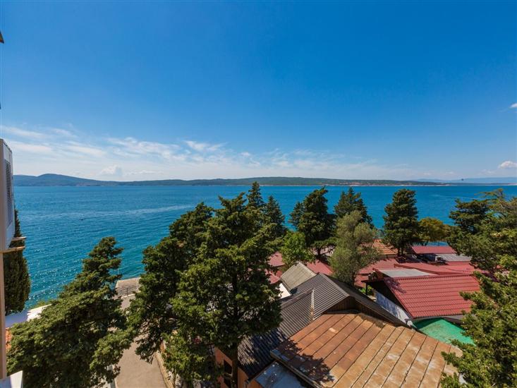 Apartment A12, for 4 persons