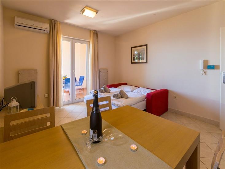 Apartment A13, for 4 persons