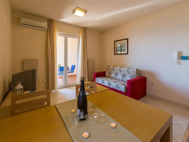 Apartment A13, for 4 persons