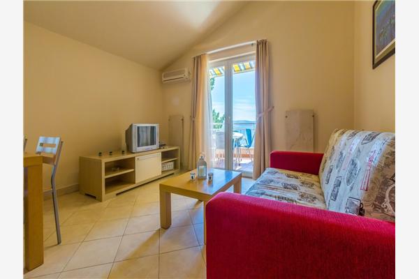 Apartment A14, for 4 persons
