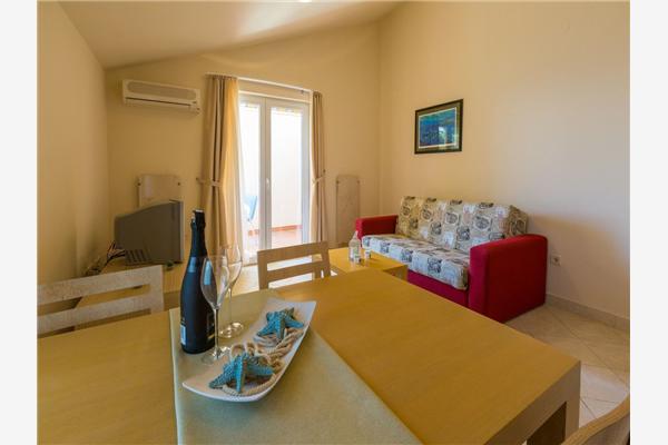Apartment A14, for 4 persons