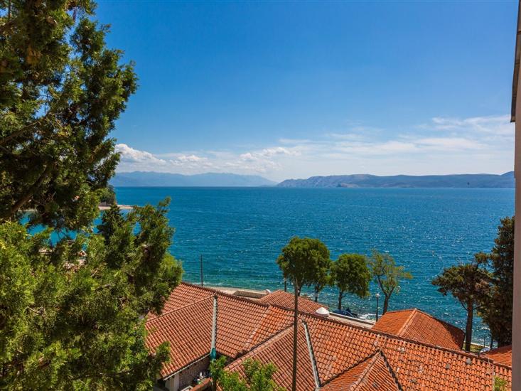 Apartment A14, for 4 persons