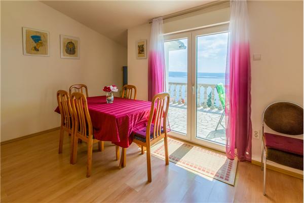 Apartment A6, for 4 persons