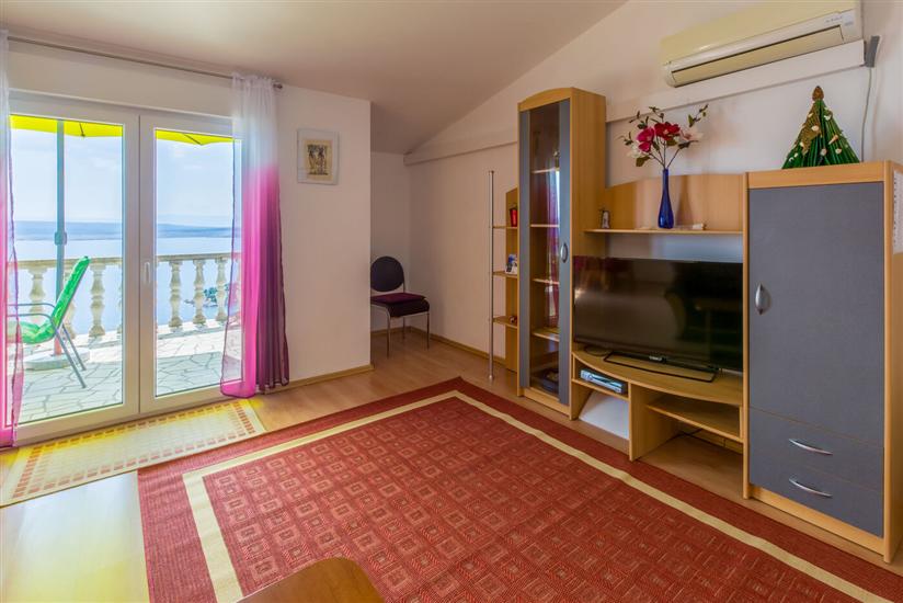 Apartment A6, for 4 persons