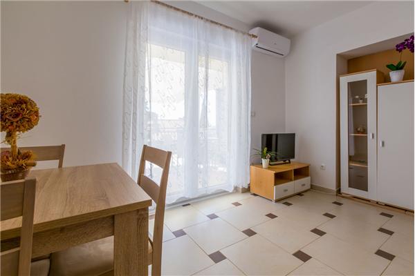 Apartment A7, for 2 persons