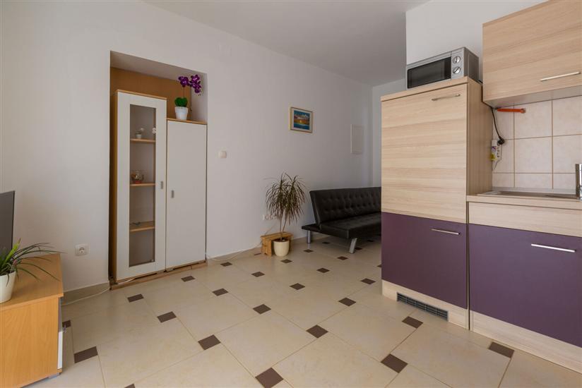 Apartment A7, for 2 persons