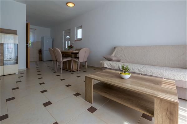 Apartment A8, for 4 persons