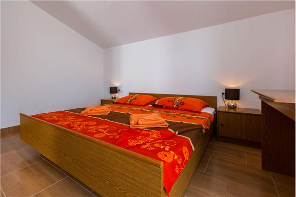 Apartment A8, for 4 persons