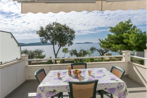 Apartment A1, for 4 persons