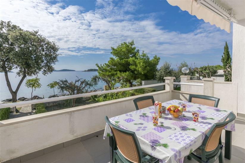 Apartment A1, for 4 persons