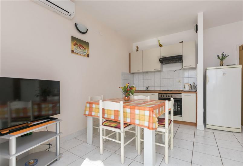 Apartment A2, for 4 persons