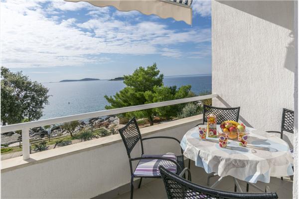 Apartment A2, for 4 persons