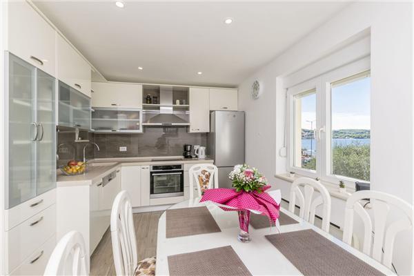 Apartment A2, for 4 persons