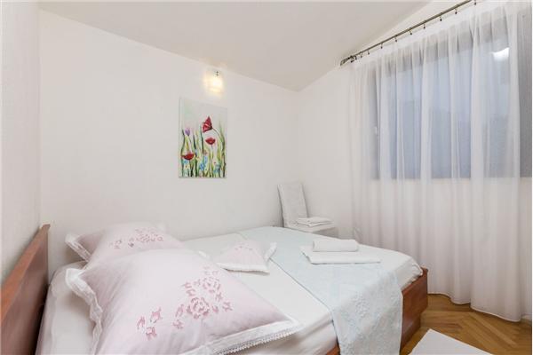 Apartment A1, for 6 persons