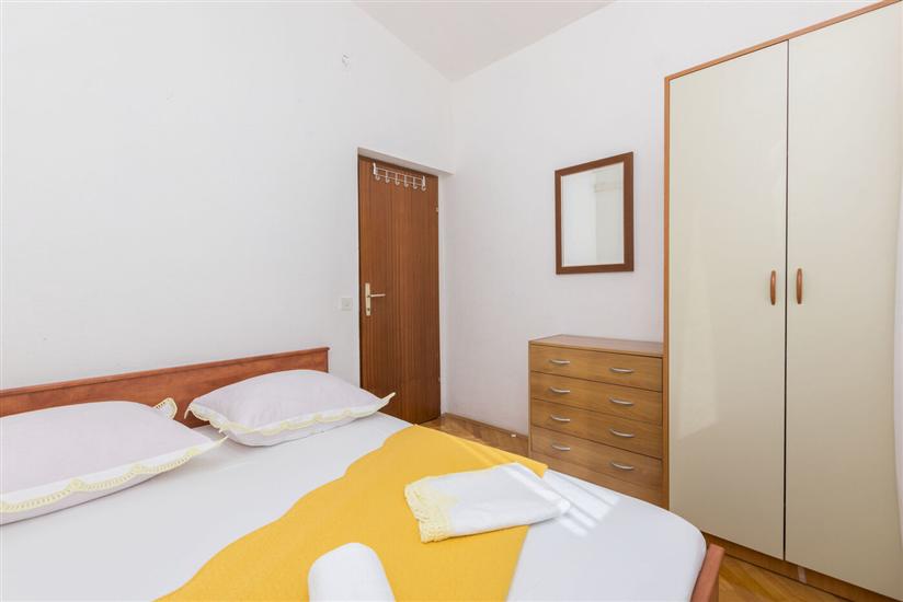 Apartment A1, for 6 persons