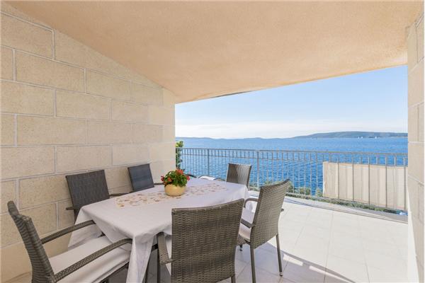 Apartment A1, for 6 persons