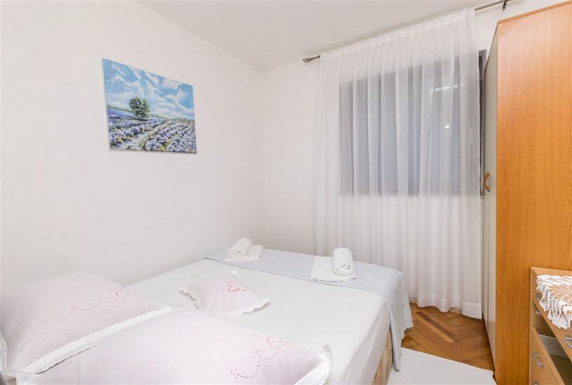 Apartment A2, for 6 persons