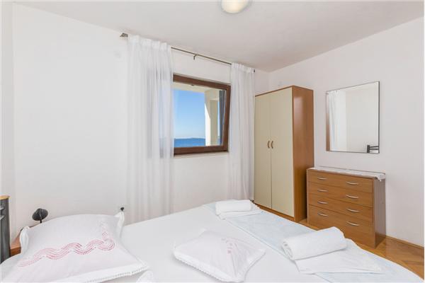 Apartment A2, for 6 persons