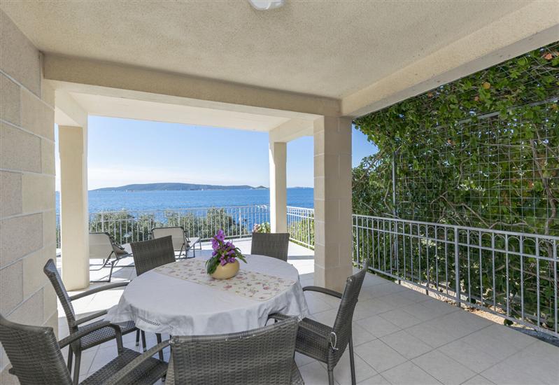 Apartment A2, for 6 persons