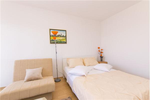 Apartment A2, for 6 persons