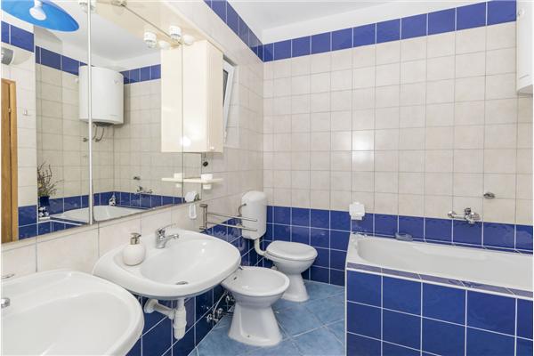 House K1, for 8 persons