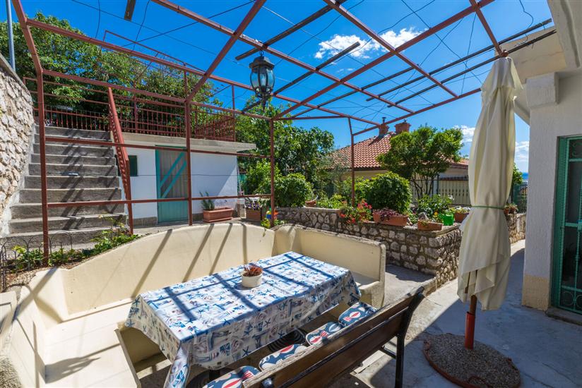 Apartment A1, for 5 persons