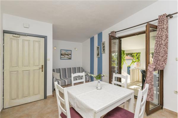 Apartment A2, for 4 persons