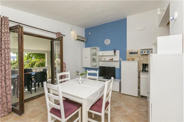 Apartment A2, for 4 persons