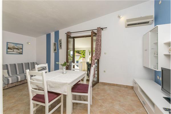 Apartment A2, for 4 persons