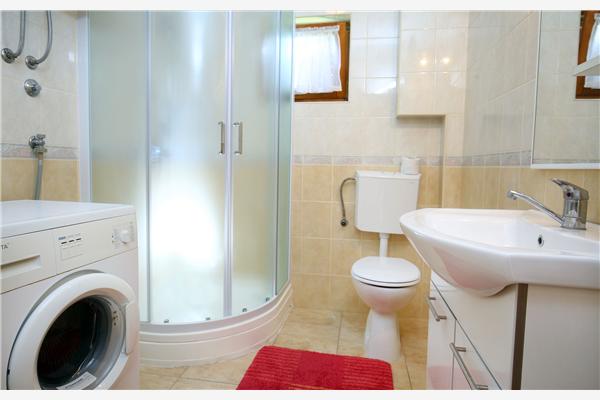 Apartment A1, for 6 persons